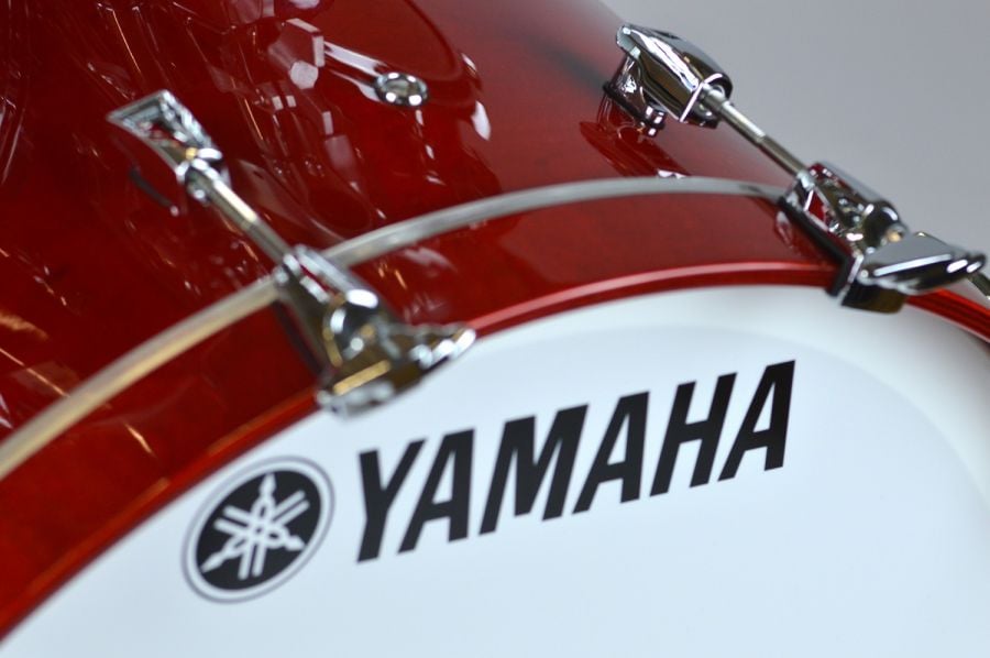 Yamaha AMB2214 RAU Absolute Hybrid Maple Red Autumn Bombo para Batería AMB2214-RAU