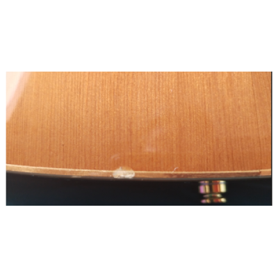 Admira Virtuoso ECF Guitarra Clásica Electrificada Fishman Cutaway Serie Conservatorio ( DEFECTO ESTETICO ) golpe en tapa frontal ADM0930ECF
