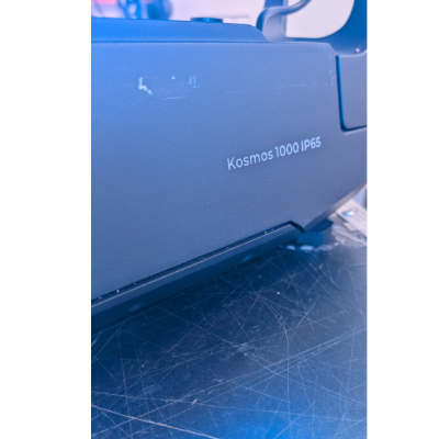 Triton Blue Kosmos 1000 IP65 Washer 1000W RGBW Outdoor ( DEFECTO ESTETICO ) RAYADA , SIN OMEGAS, SIN CABLE SEGURIDAD, SIN CAJA ORIGINAL. VIENE DE FERIA Kosmos 1000 IP65