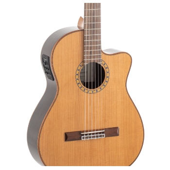 Admira guitarra crossover con fishman presys blend