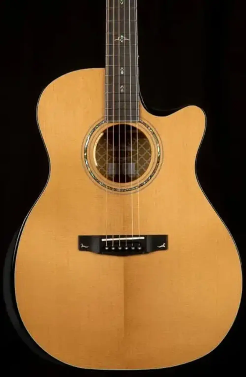 Cort Gold EDGE NAT Guitarra Eléctrica con Estuche Gold EDGE NAT
