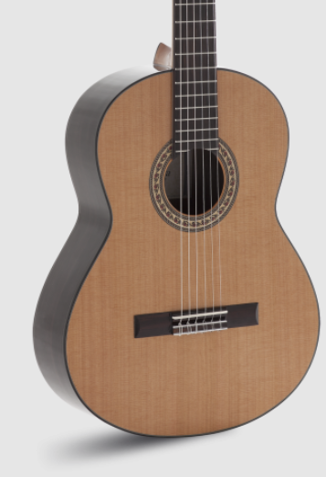 Admira ADM06EF Guitarra Clásica A6 Electrificada con Fishman Serie Artesanía ADM06EF
